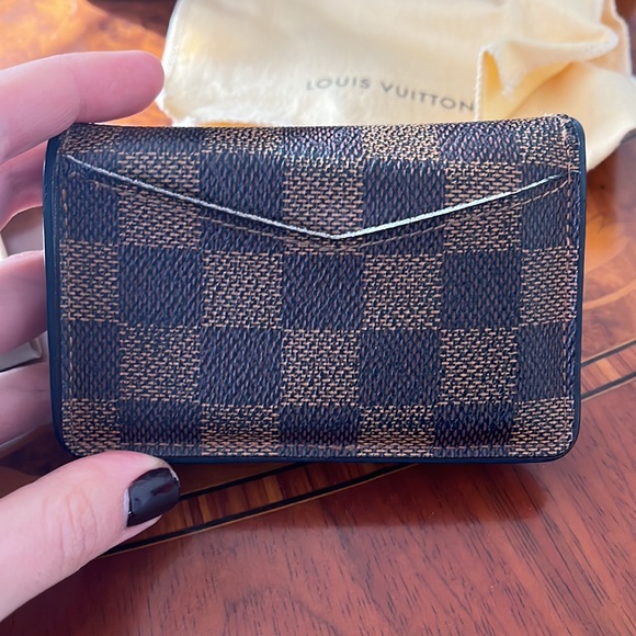 Authentic Louis Vuitton men’s wallet - Picture 5 of 9